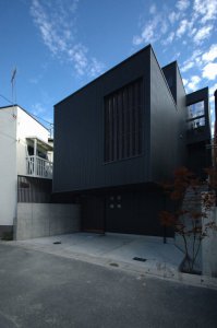 \"ＦＯＲＭＡ建築研究室の建築作品の紹介「SUMIKA　墨家・棲家・澄家」\"