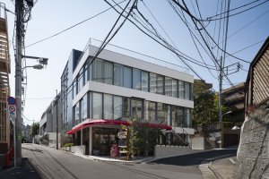 \"溝口健二建築設計計画の建築作品の紹介「原宿表参道ビル」\"