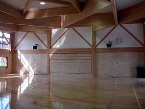 \"矢萩浩次設計事務所の建築作品の紹介「屋内運動場」\"