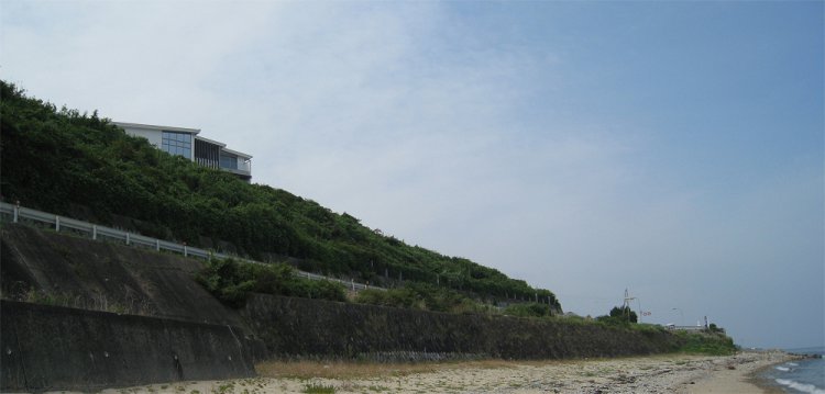 淡路海辺の家
