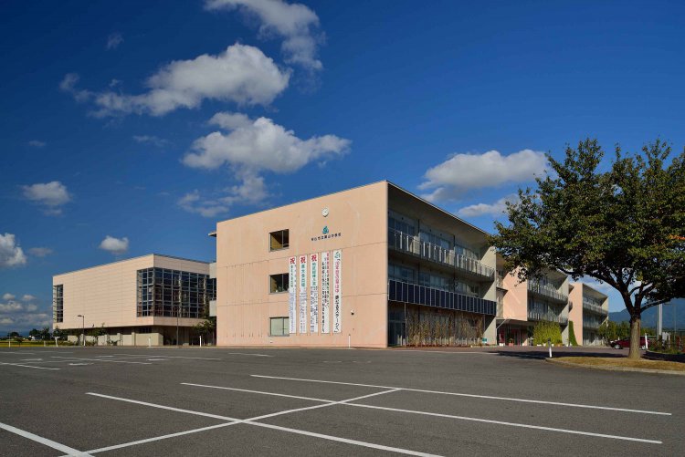 村山市立葉山中学校