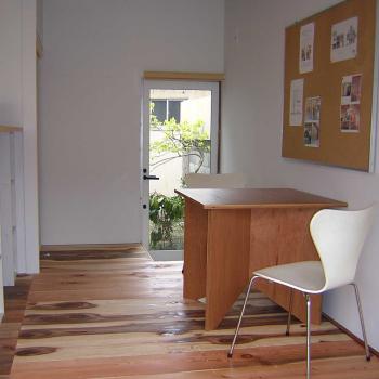 アース・アーキテクツ一級建築士事務所